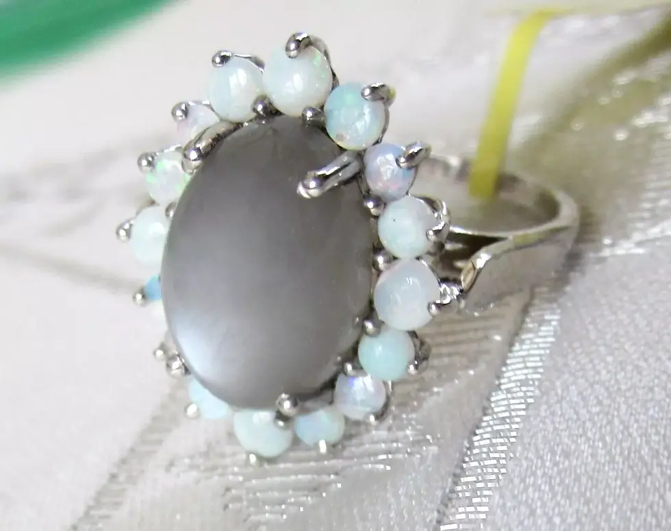 Thumbnail: Silver Gray Moonstone & Opal Ring / size 9 / 925 Sterling Silver / 7.05cts