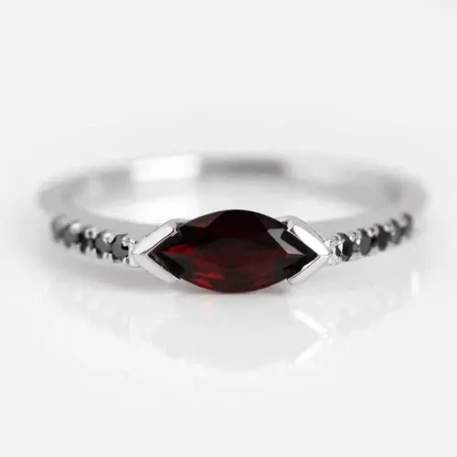 Thumbnail: Natural Garnet January Birthstone Marquise Gold Ring Valentine gifts 925K Silver