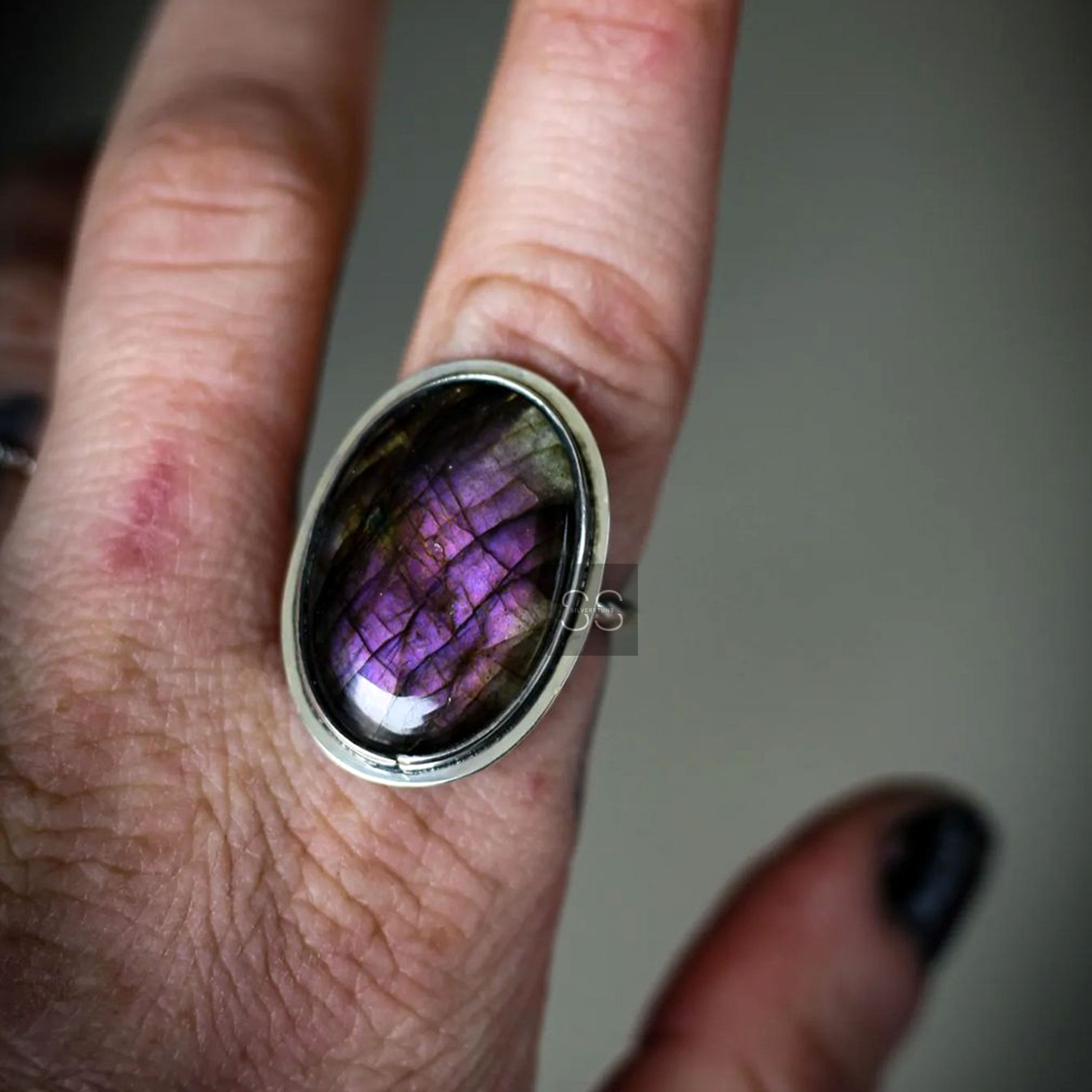 Huge Purple Flash Labradorite 925 Sterling Silver Ring Party Wear Rings