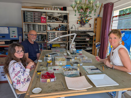 Création d'assiette en verre en famille