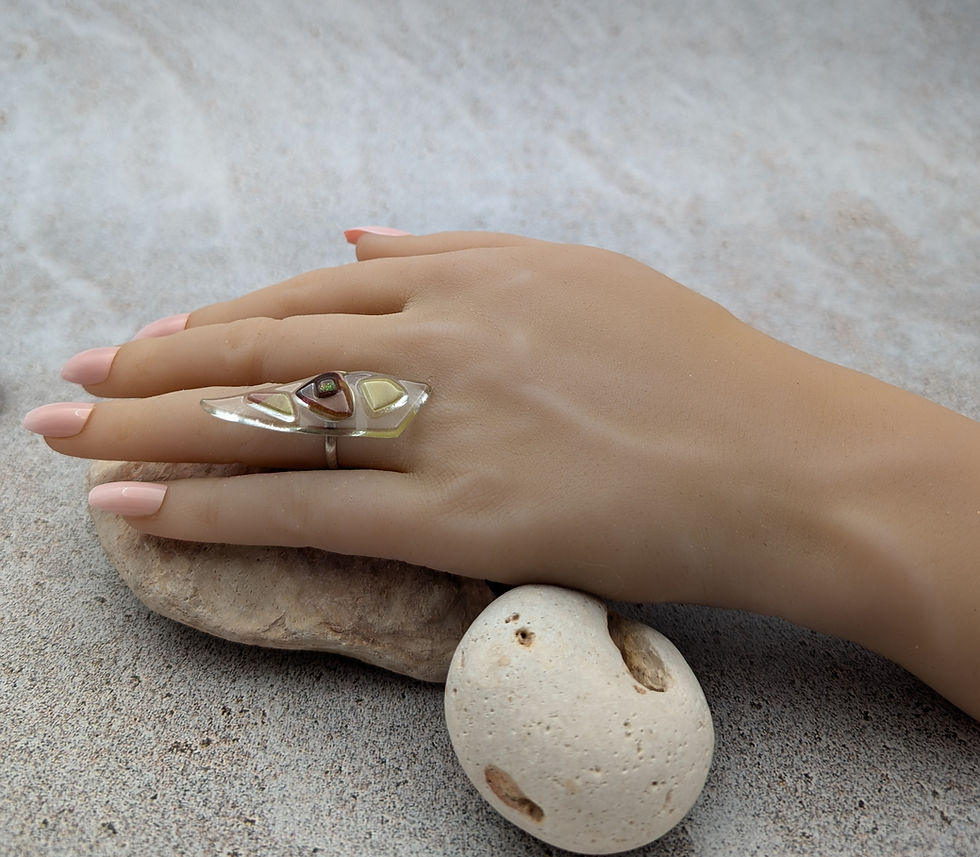 Miniaturbild: Bague Fusion marron et dichroïde, collection Talya Bijoux en Fusion