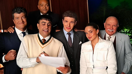 Yes_OnSet_Photo_Celebs.png
