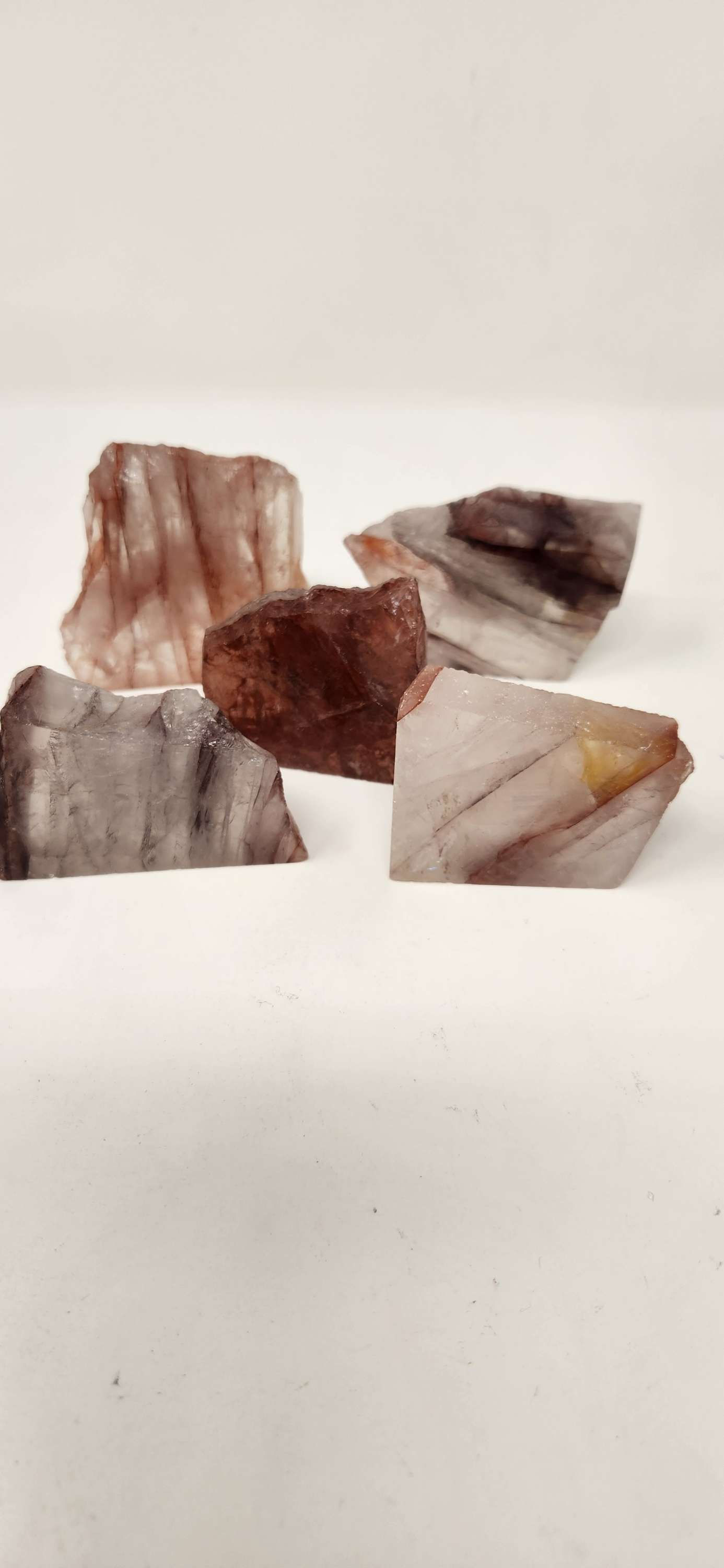 Hemetoid Quartz Slab