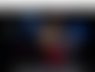 Big hefty dude back squatting big hefty weights