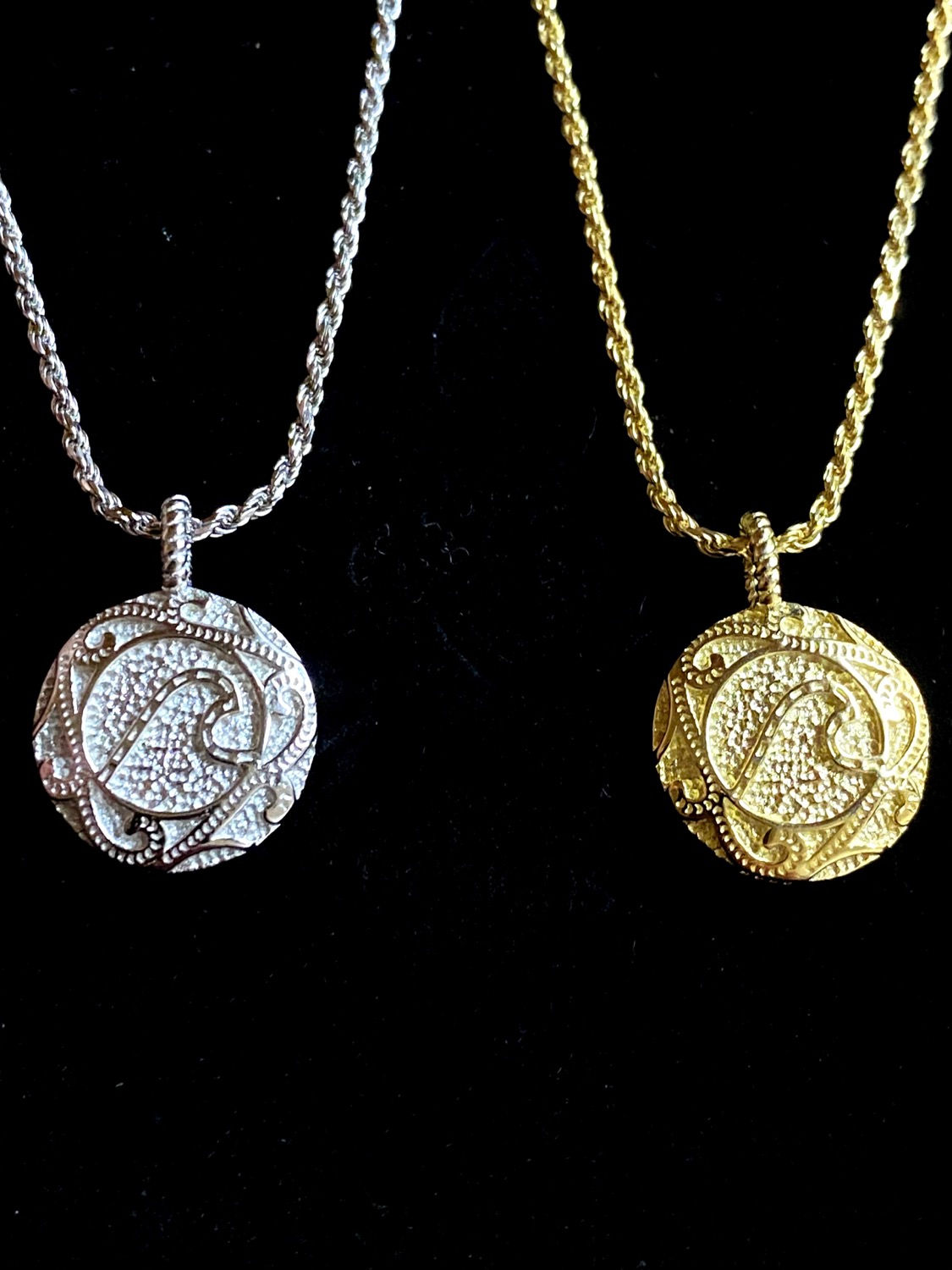 ハワイアンウェーブネックレス