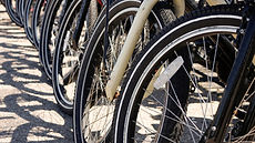 Bicycles-by-Graphic-Stock_0599F79E-C156-E043-45B1AF3D7627C5B2_076b458e-c18a-6bf1-11ad8f842