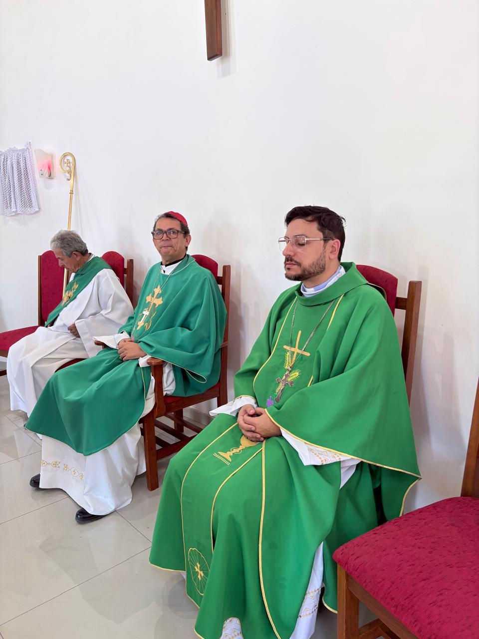 Arcebispo Primaz da Igreja Vétero Católica visita o Patriarca da Igreja Católica Apostólica Independente em celebração eucarística