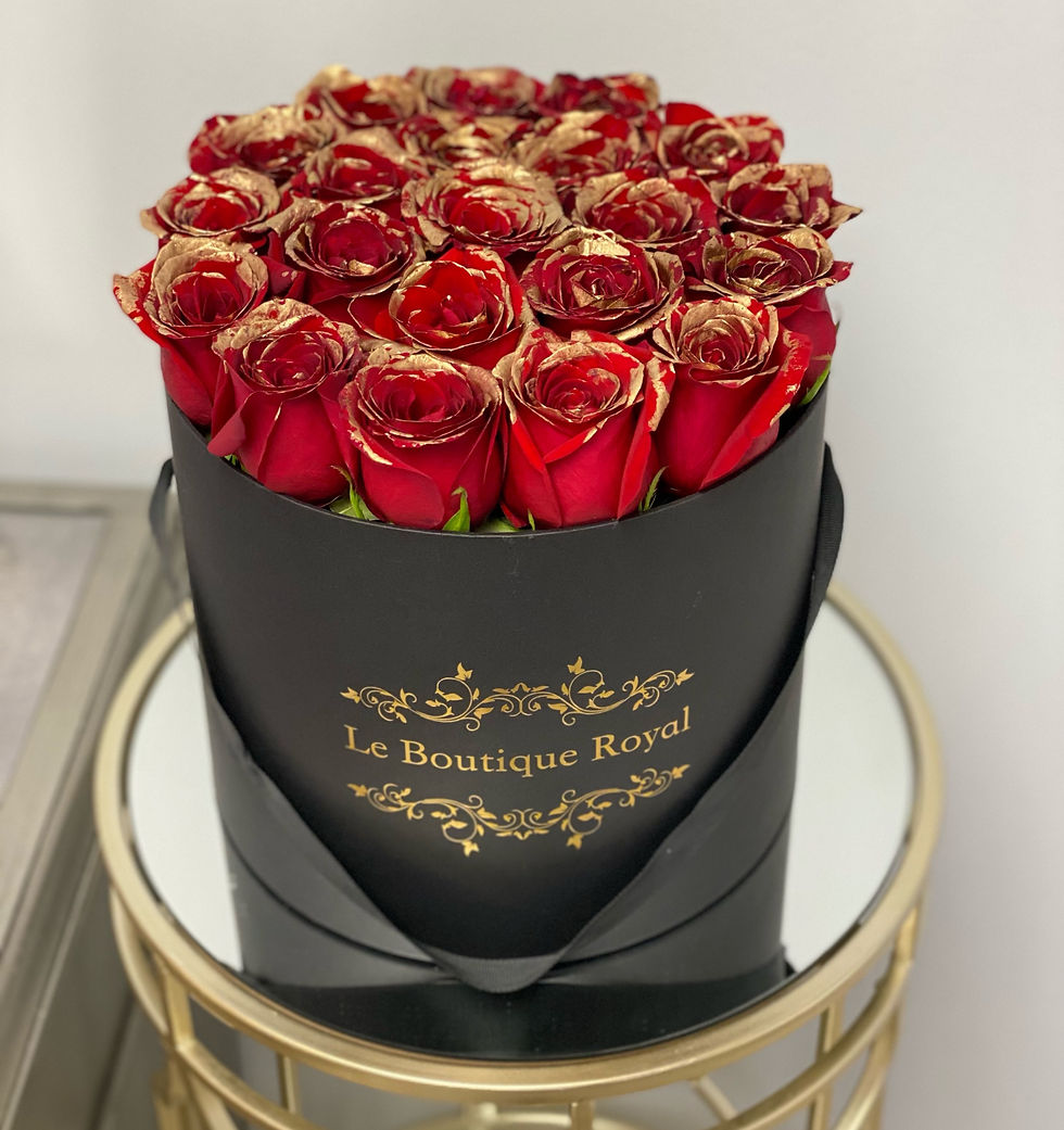 Gold Roses– Luxury Flower Arrangement | Le Boutique Royal