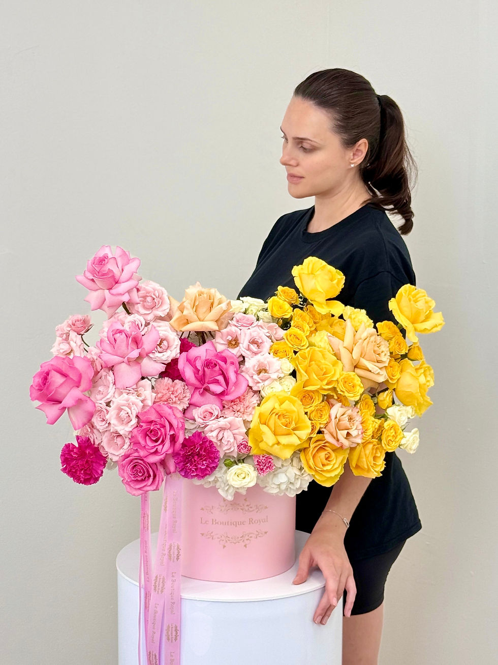 Luxury Premium roses in Le Boutique Royal vase