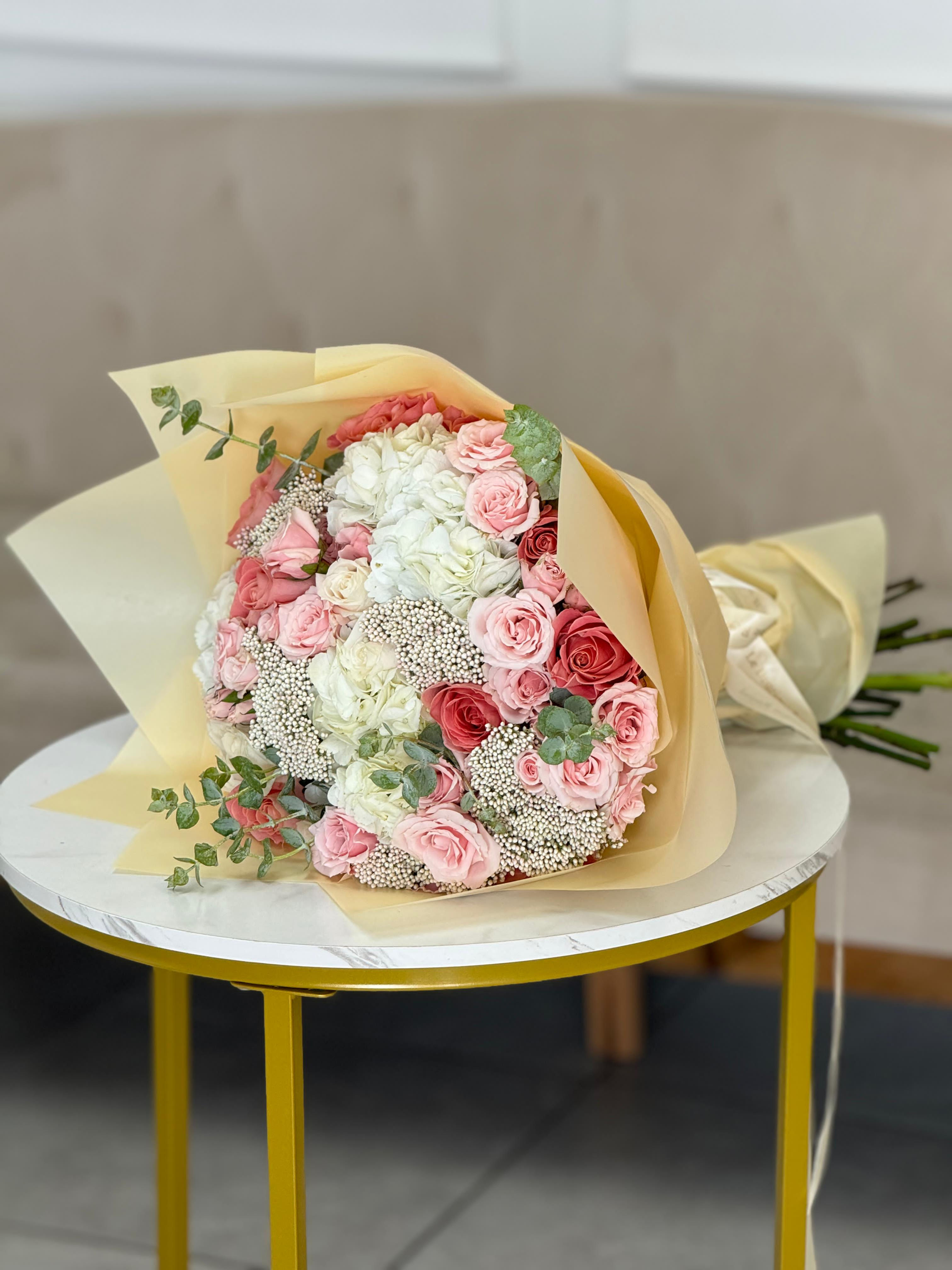 Luxury Hand-Tied Bouquet of Fresh Roses and Seasonal Flowers | Le Boutique Royal