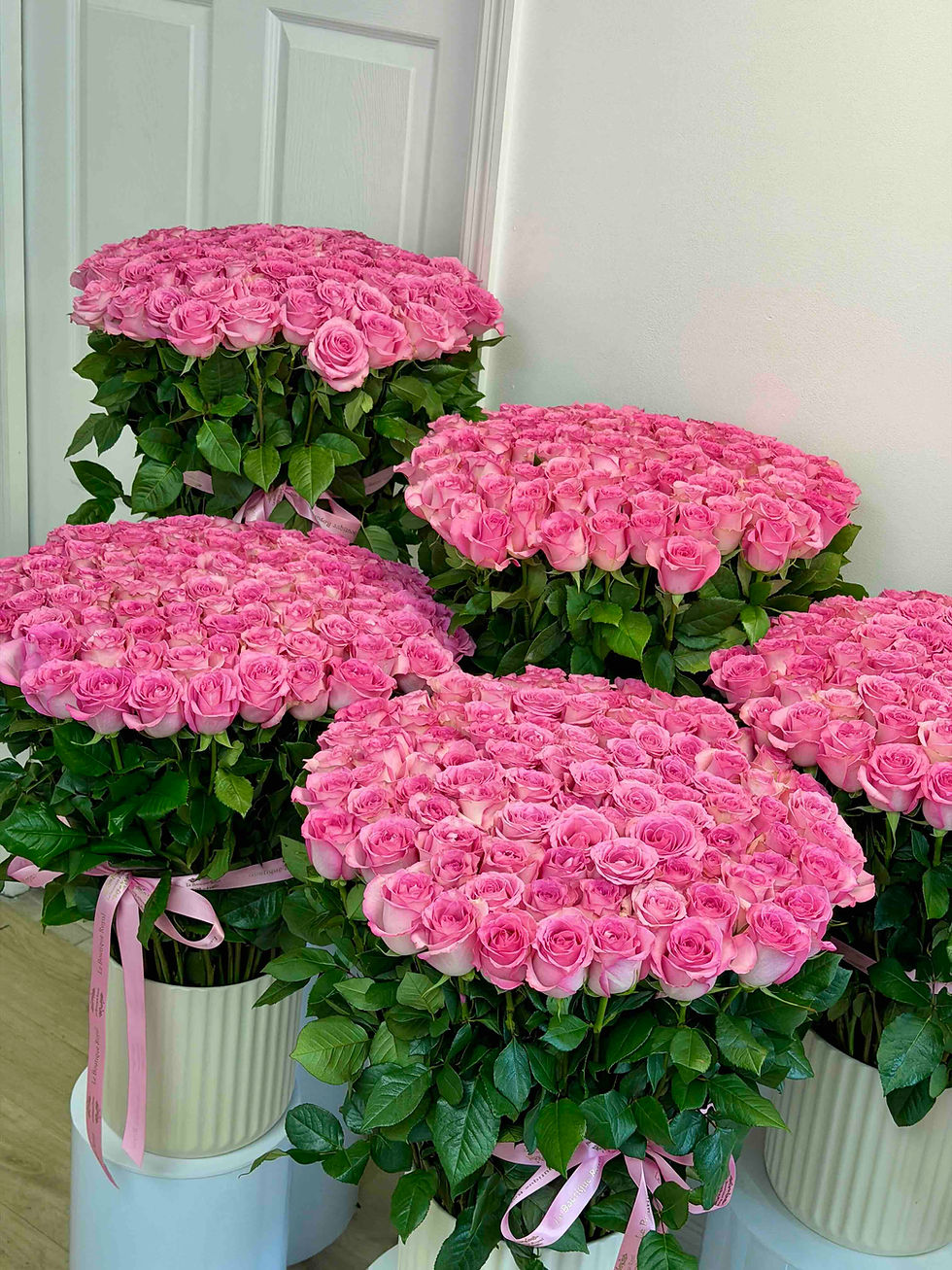 pink roses by Le Boutique Royal