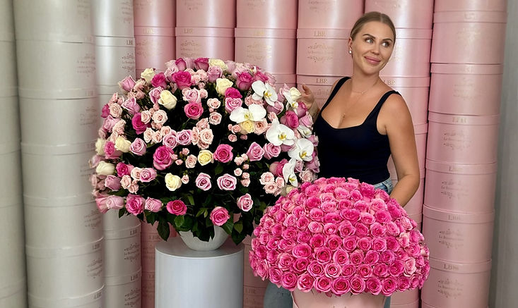 Luxury roses delivery
