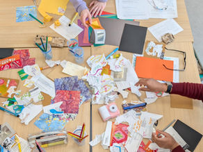 Atelier de collage poétique à l'université de Bordeaux pendant la semaine des transitions 23 mars 2026