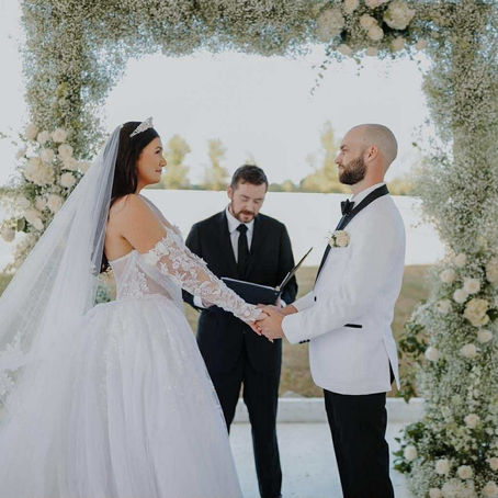 Hiring a Wedding Officiant in Atlanta: What to Look For and What We Cost