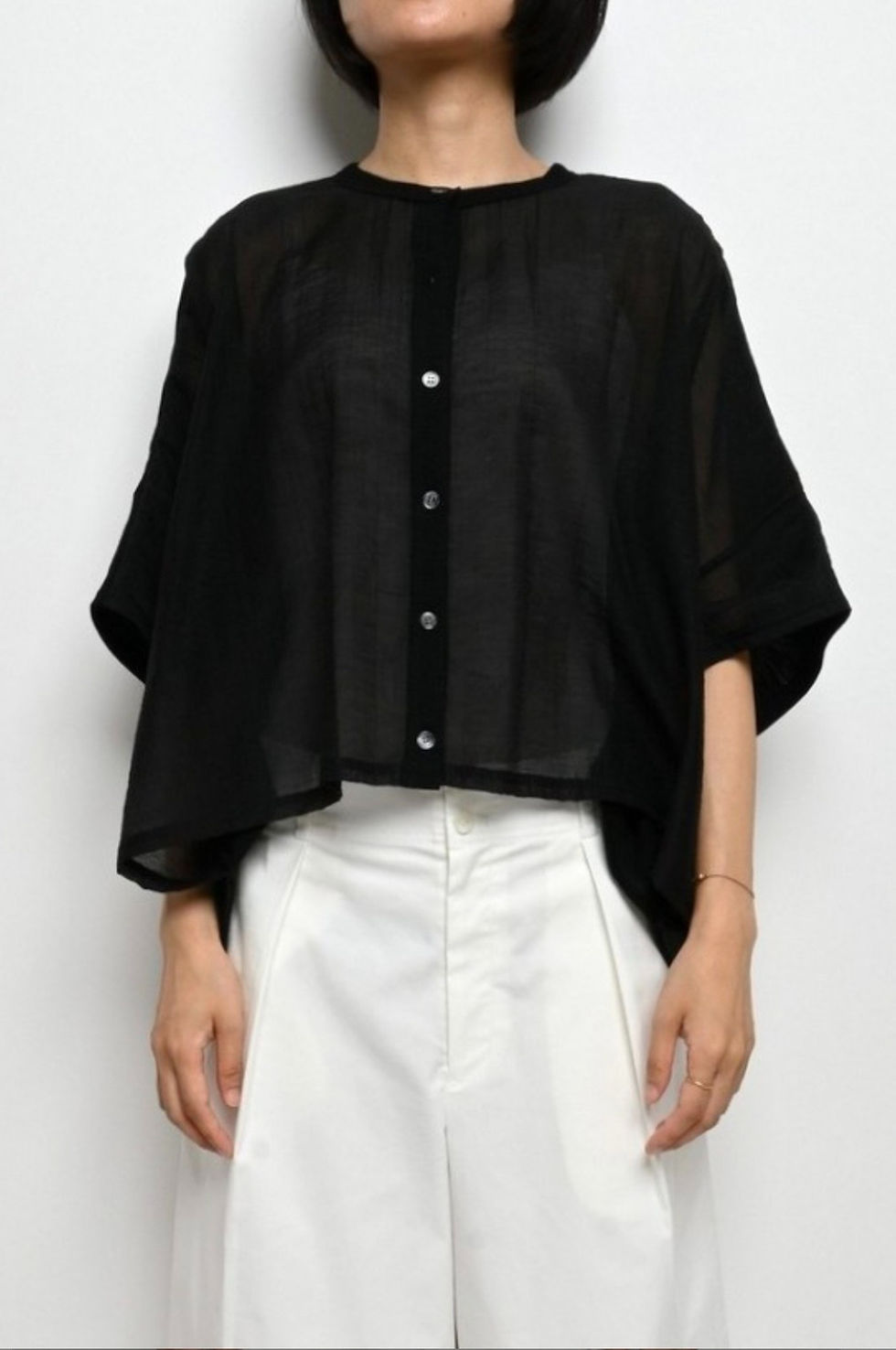 2-way cut and sewn combination of different materials 