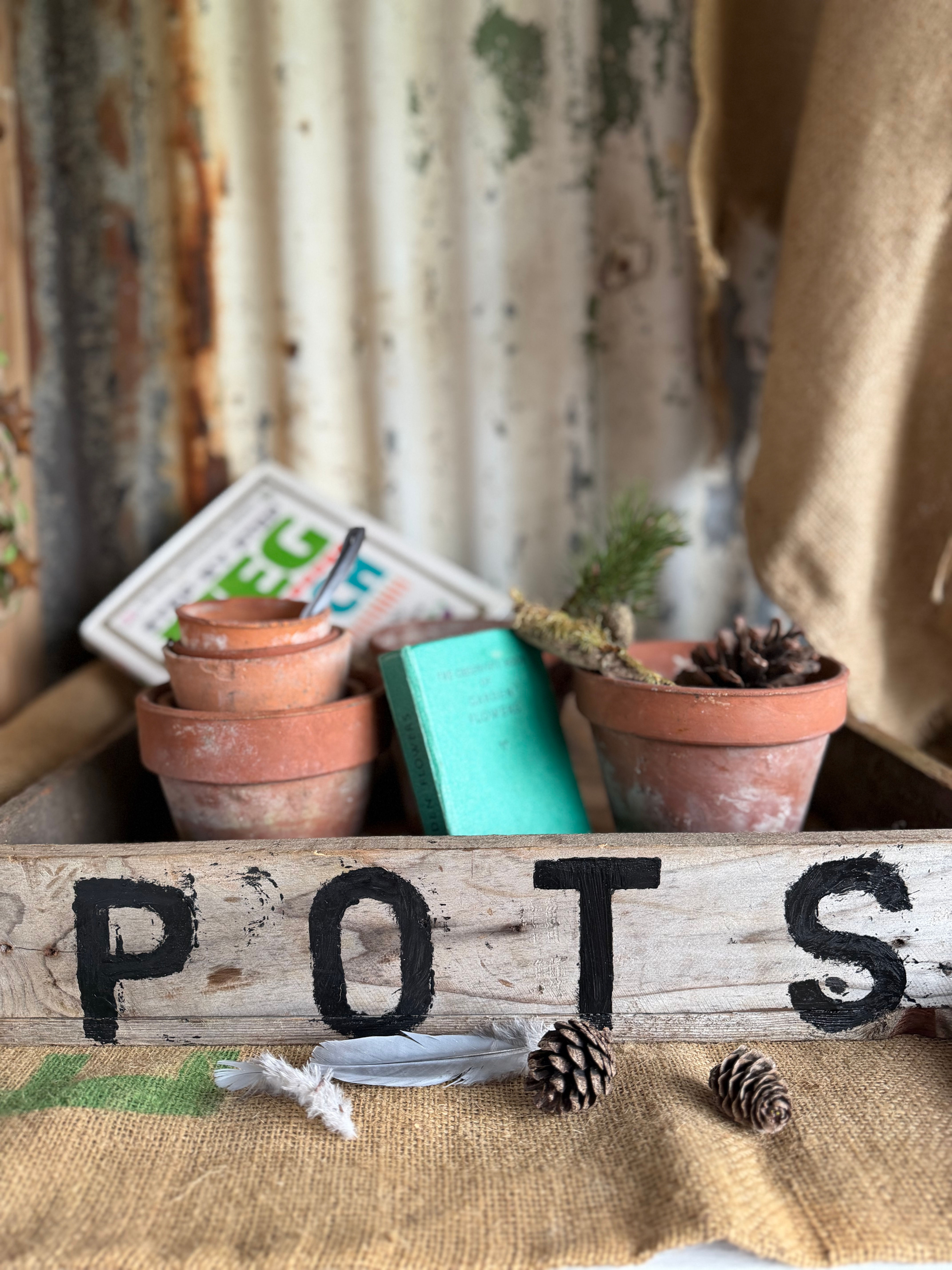 ‘Pots’ Vintage Crate