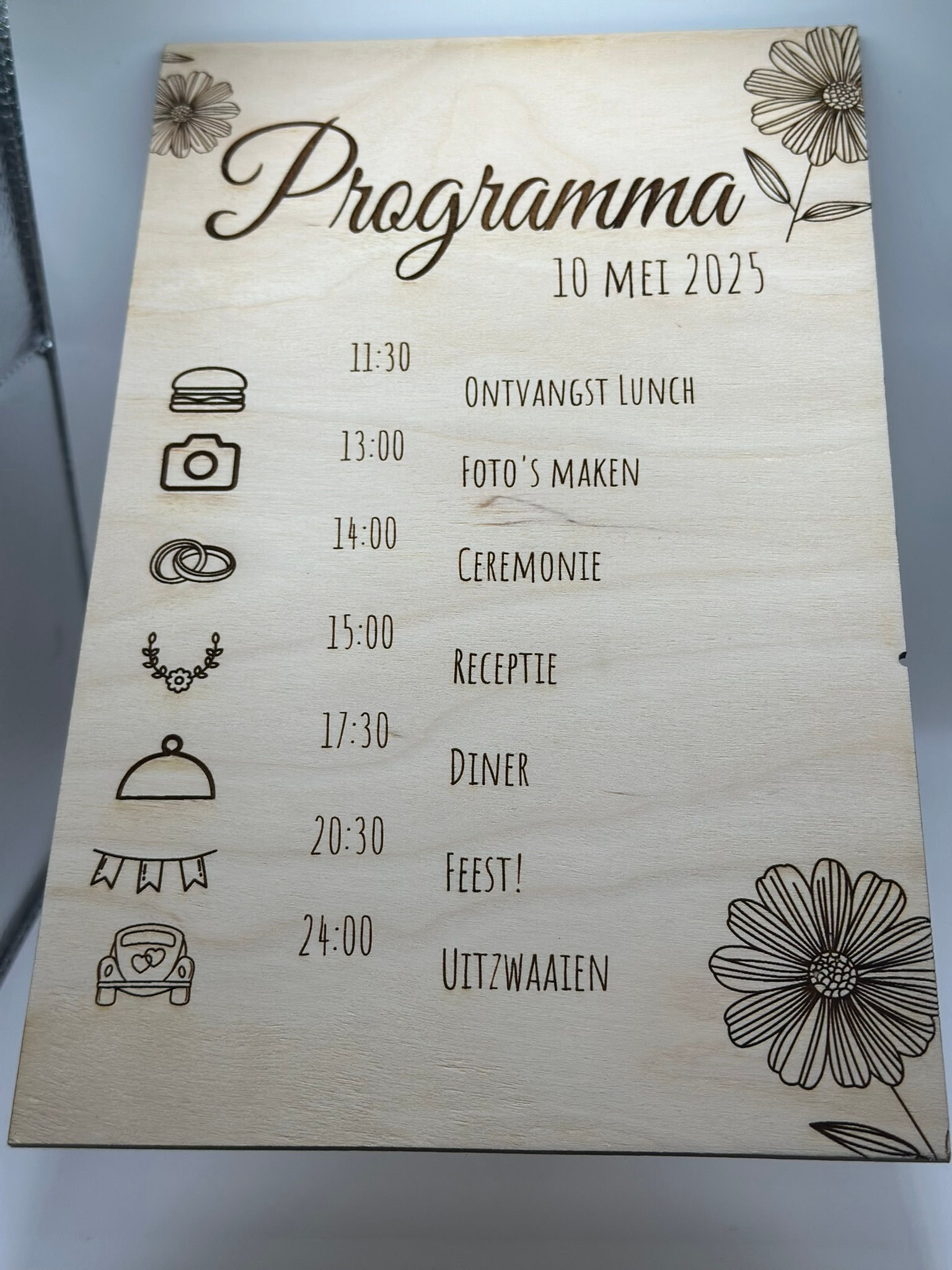 Programma bord bruiloft  in hout gegraveerd