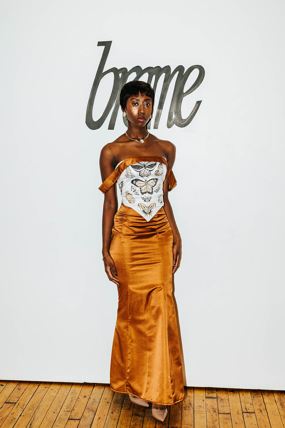 Thumbnail: Butterfly Off the Shoulder Corset