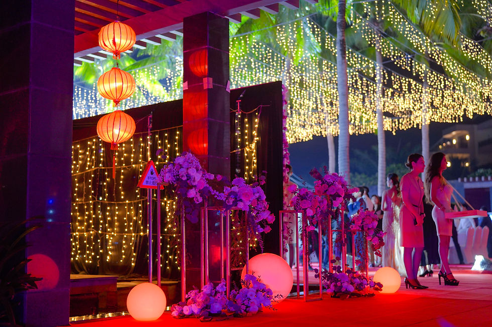 Alley Decoration