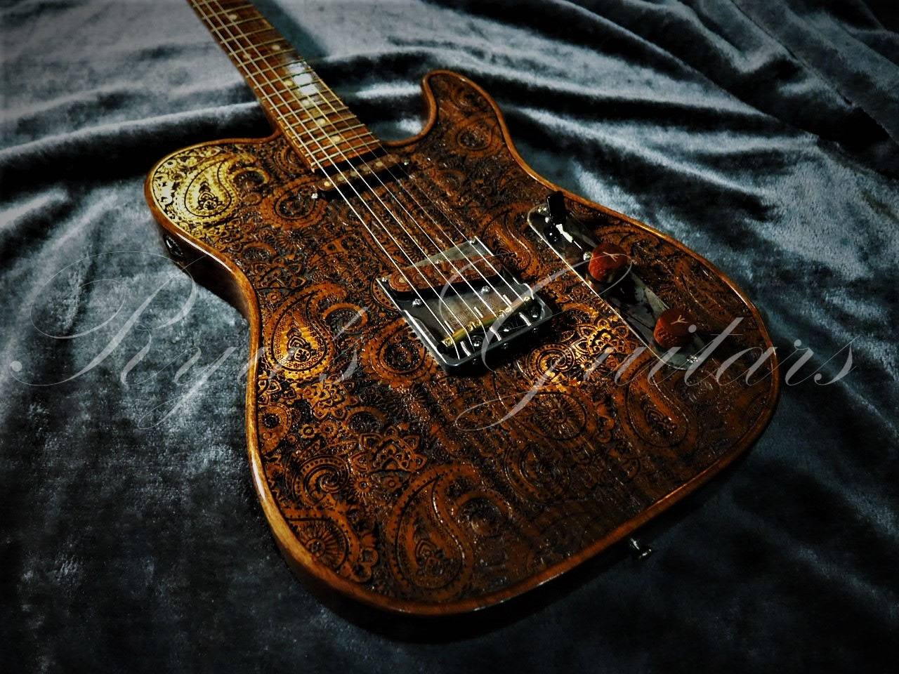 Walla Walla Maverick Vintage Wood Rustic Paisley