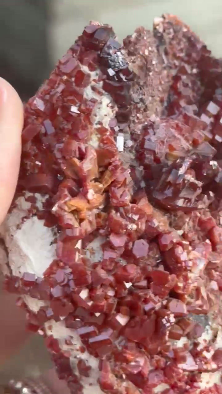 Thumbnail: Vanadinite