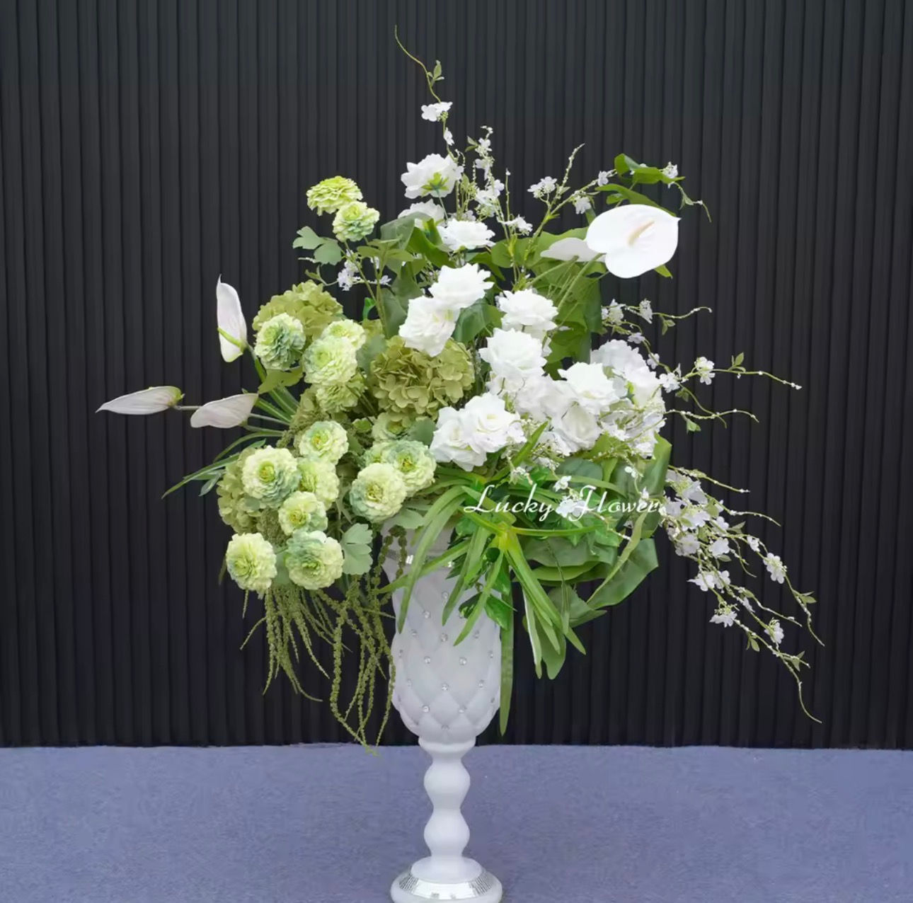 The Arabella GREIA Centerpiece