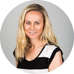 Kate Hopper Headshot Colour Circle.jpg