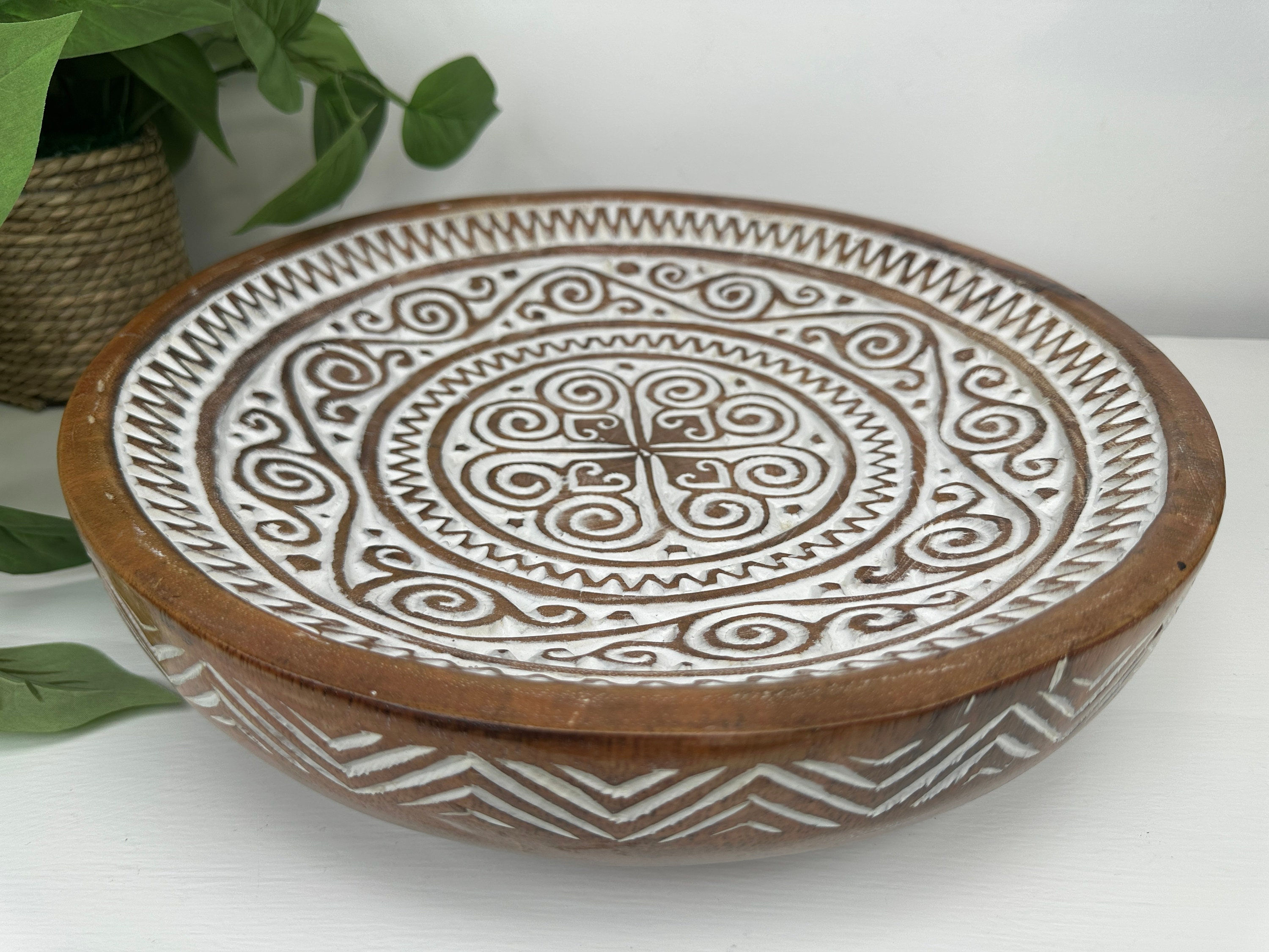 DECORATIVE WOOD PLATE, Whitewash Wood Plate, Carved Wood Tray, Hand Carved