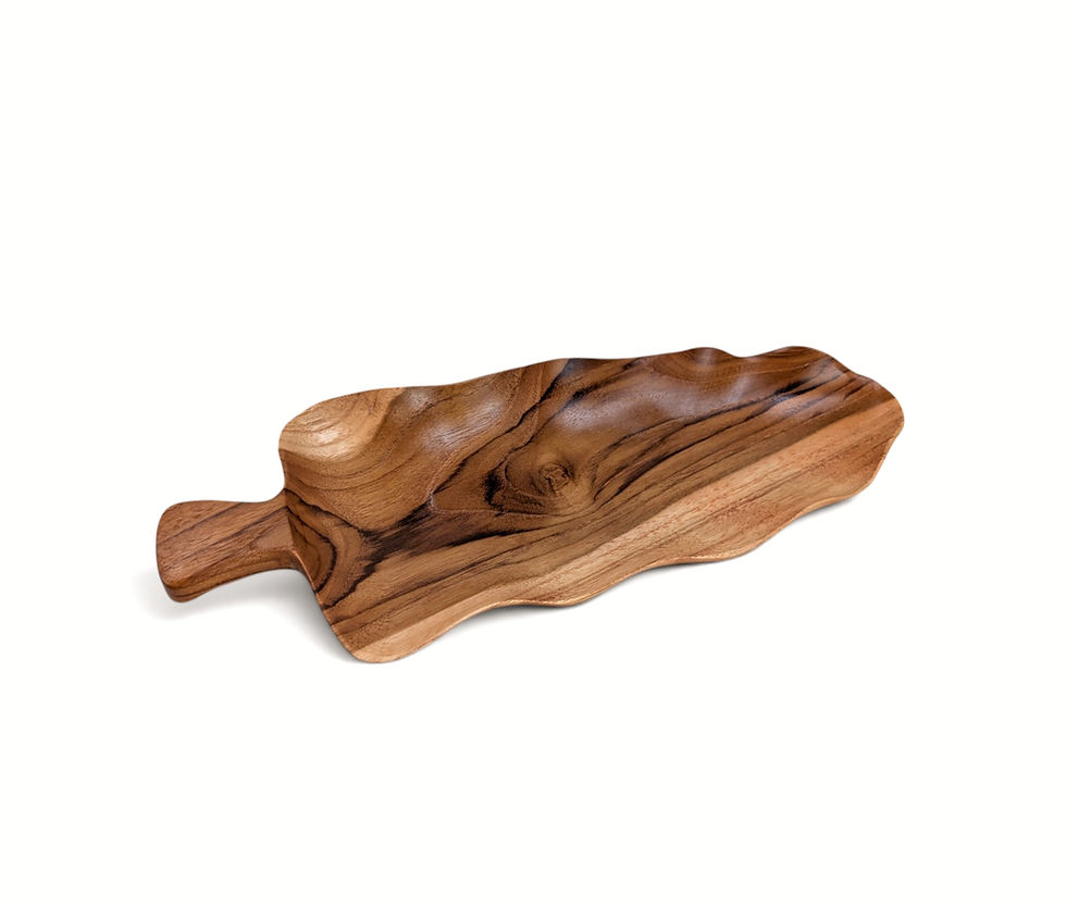 Thumbnail: Maple leaf picnic platter handcrafted from natural teakwood
