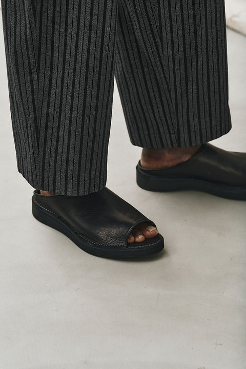 新品 YOKO SAKAMOTO 25SS レザーフットベッドサンダル 26cm 新品 YOKO SAKAMOTO / ヨーコサカモト 25SS LEATHER FOOTBED