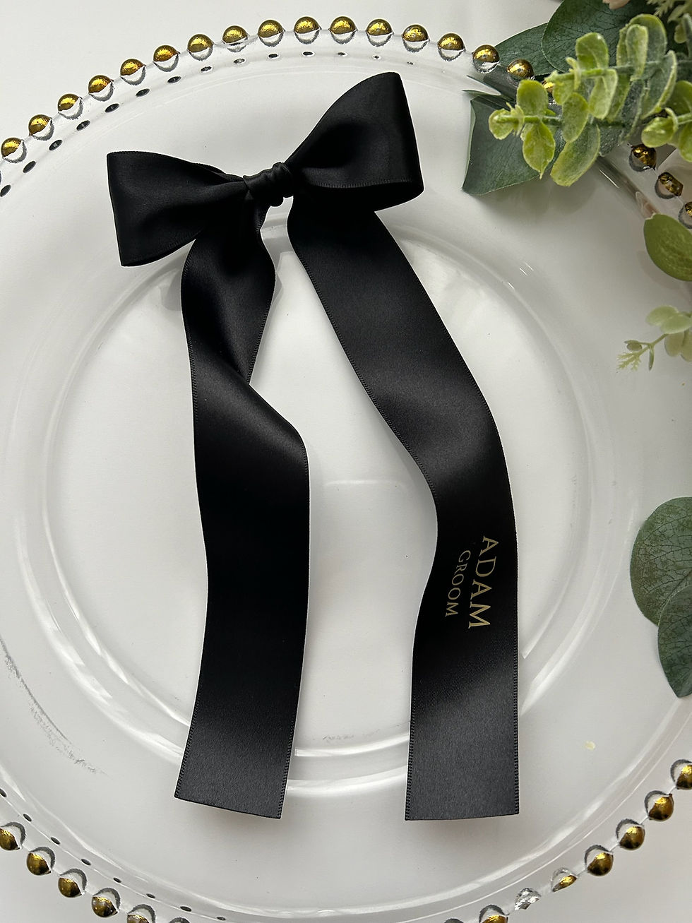 Thumbnail: Chunky personalised place card or favour bows