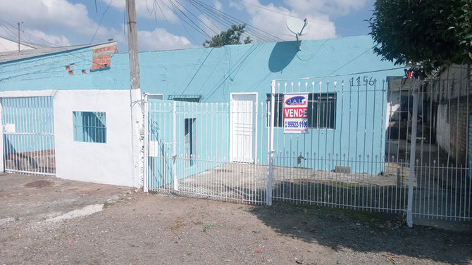 Lote de terreno med. 360 m² c/ casa de alvenaria, R$ 680.000, Pinheirinho - Curitiba - Pr.