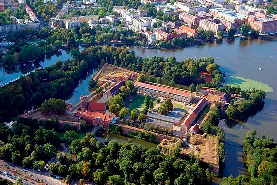 Spandau Citadel Shadezofblack