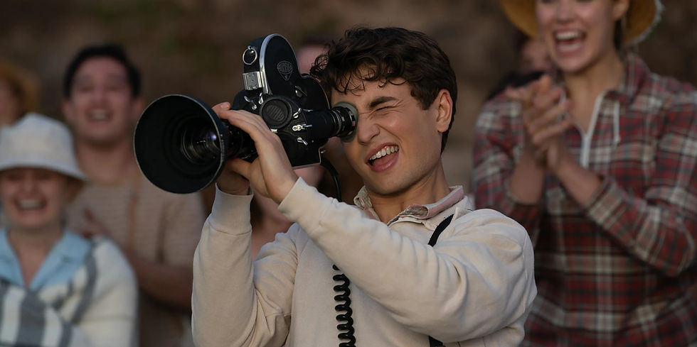 Scene familiari e fotografia creativa nel film autobiografico ‘The Fabelmans’ di Steven Spielberg.