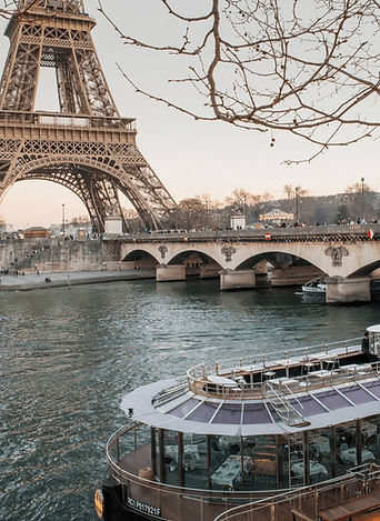 Dinner Ducasse sur Seine view