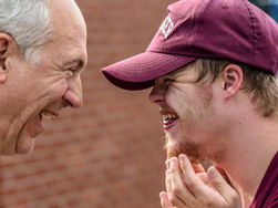 Mastering Communication: Innovative Strategies for Learning English in 2025