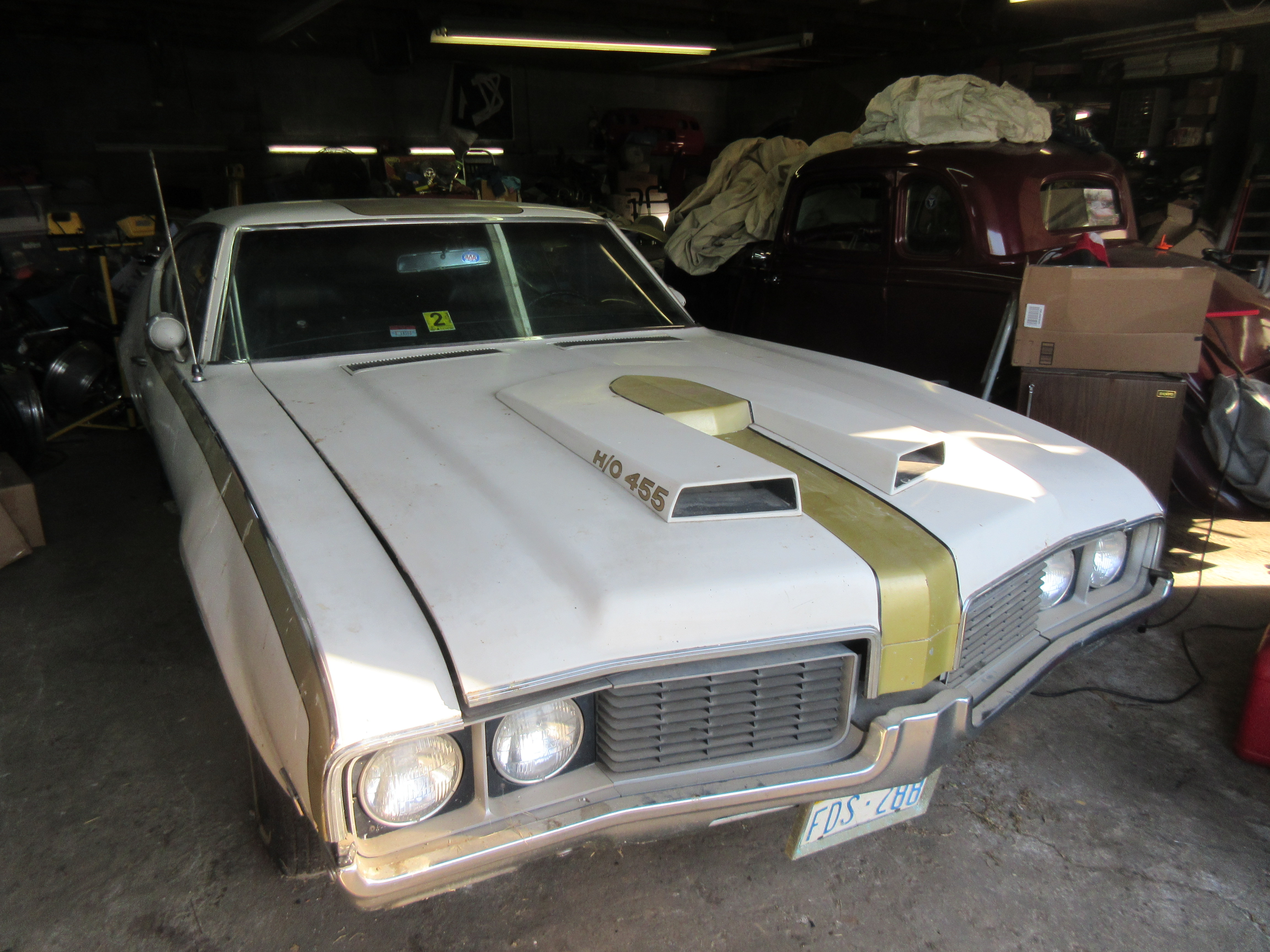 Ron's Garage ronsclassiccutlass