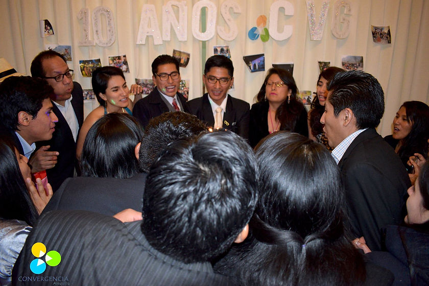 37382984_1590052707790083_90238222384653