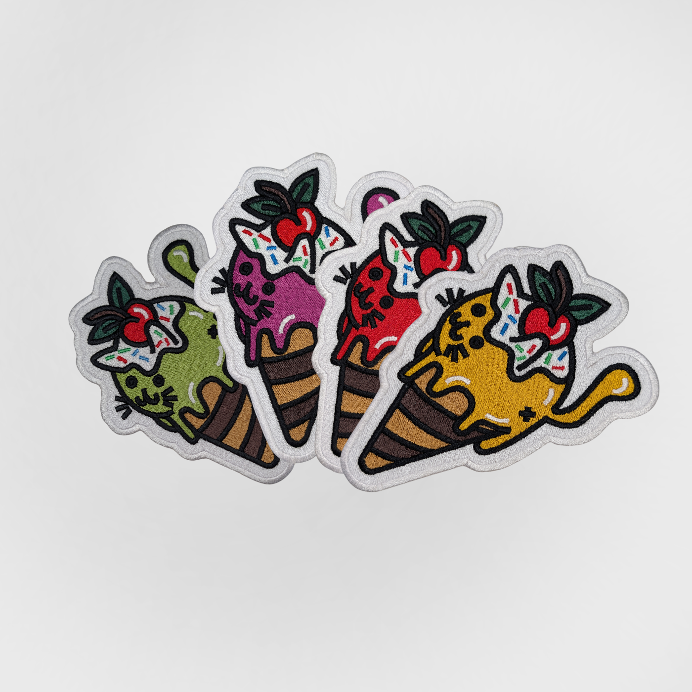 Patch Brodé thermocollant Chat Glace Style Kawaii & Coloré