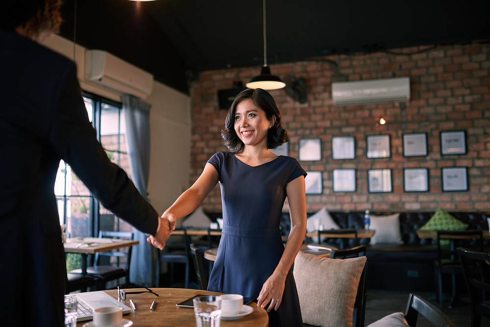 Recruiter Meeting With Candidate | Great Hire Inc.