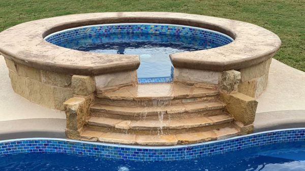 Imagine Pools Round Dream Spa in Ocean Blue (6)
