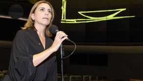 Rosana Valle: Estrada sem manutenção isola famílias caiçaras em Peruíbe