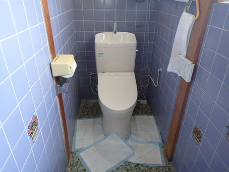 洋式便器の給水位置