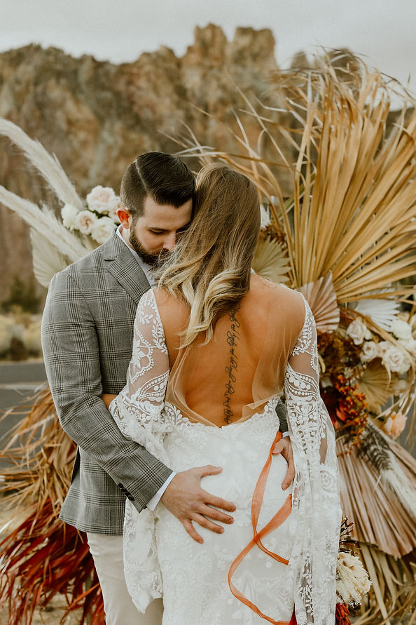 Abbi + Logan -4.jpg