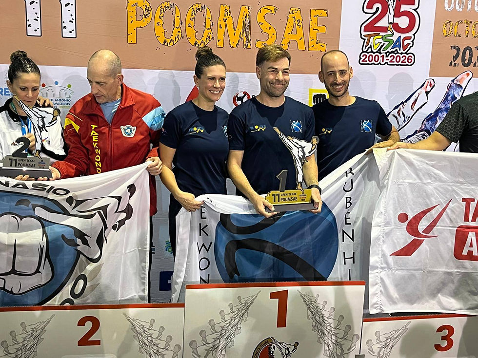 Taekwondo Rubén Hita Granada y Moma Soluciones 