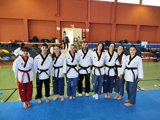 Taekwondo Rubén Hita entrenamiento Federación Andaluza 2.jpeg