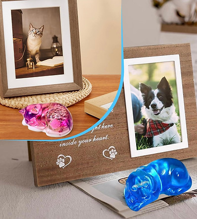 Memorial resin keepsake figurines with preserved inclusions and ashes