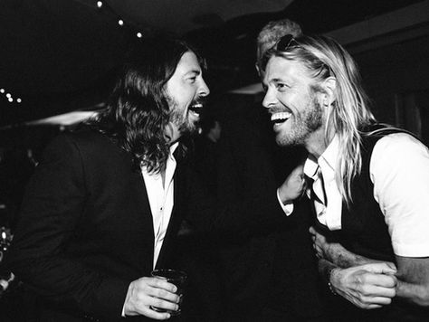 Dave Grohl: "sonhei com Taylor Hawkins e foi muito real"