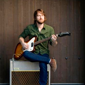 Chris Shiflett: guitarrista do Foo Fighters escolhe a sua música preferida da banda