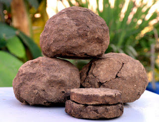 Ghana - Jeevamrutham Balls - Cakes_resize.jpg